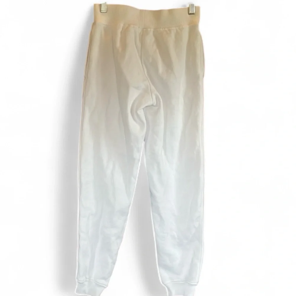 Champion classic white