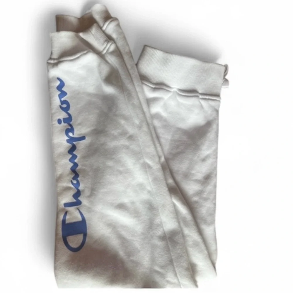 Champion classic white