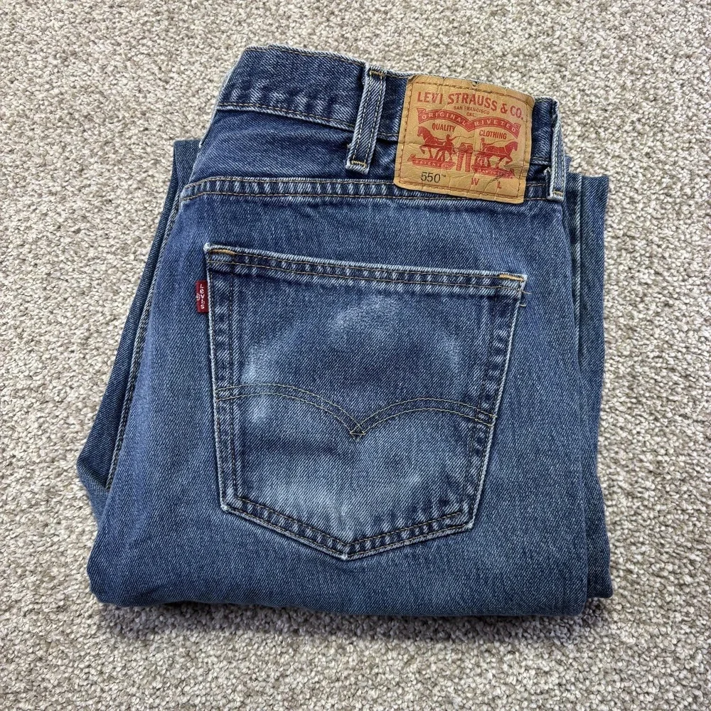Levis 550 Jeans Mens 38x36 Blue Medium Wash Relaxed Tapered Denim‎ Waterless