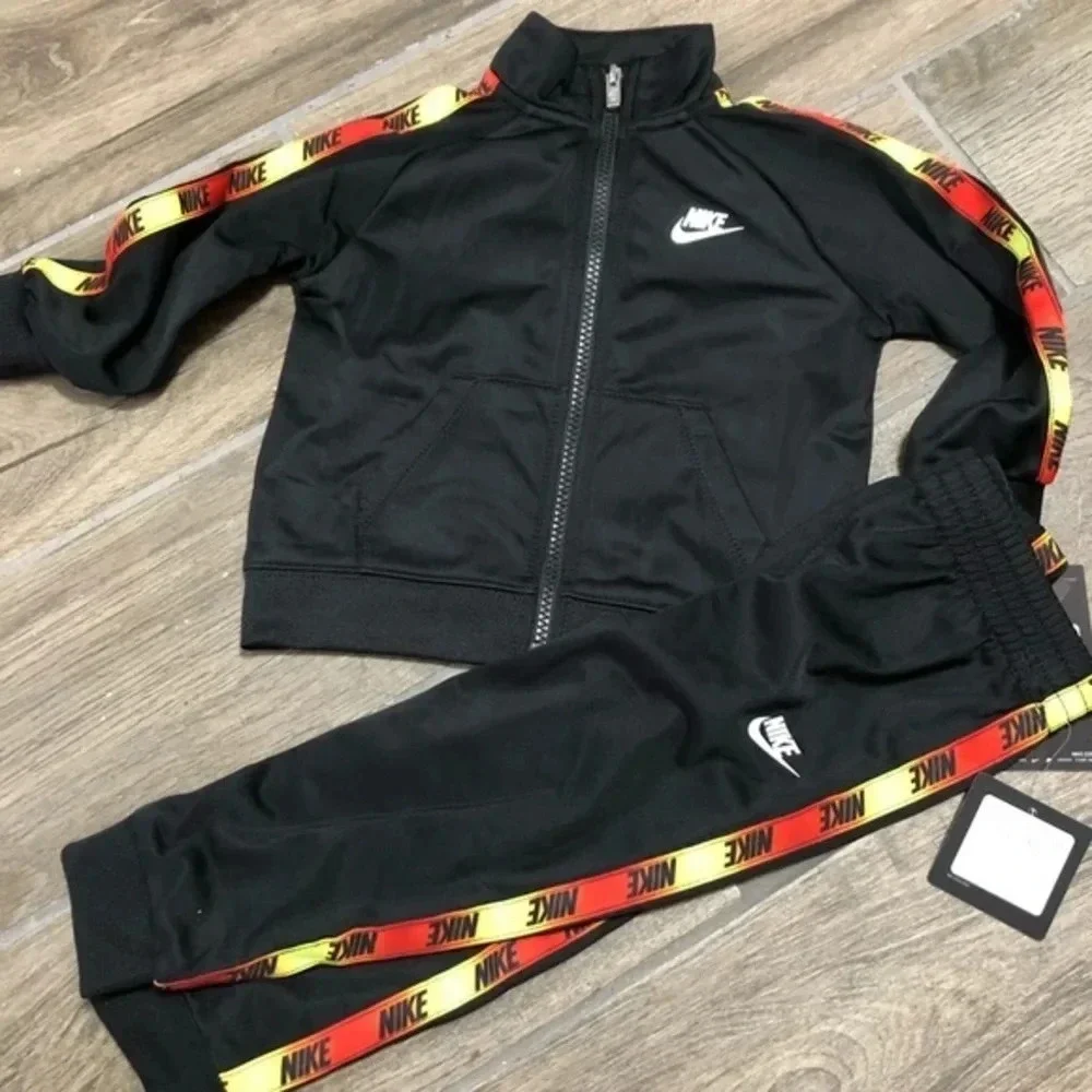 NWT Toddler Nike 2 pc track/ jogger set streetwear Athletics