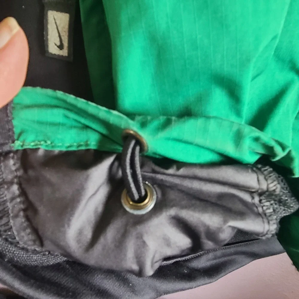 Nike vintage windbreaker