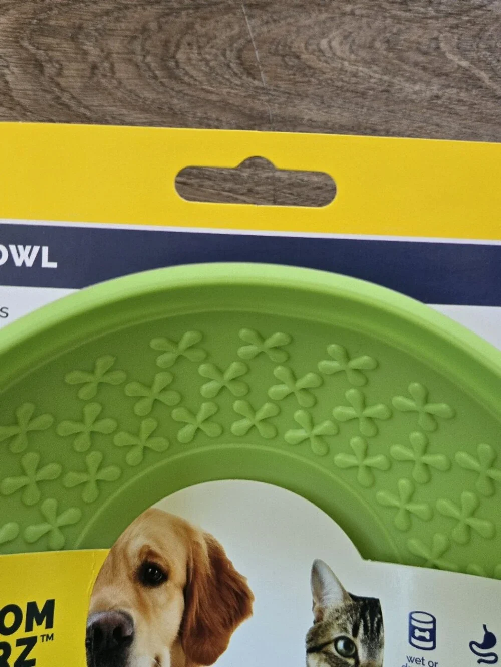 Boredom Busterz Licking Bowl - Green