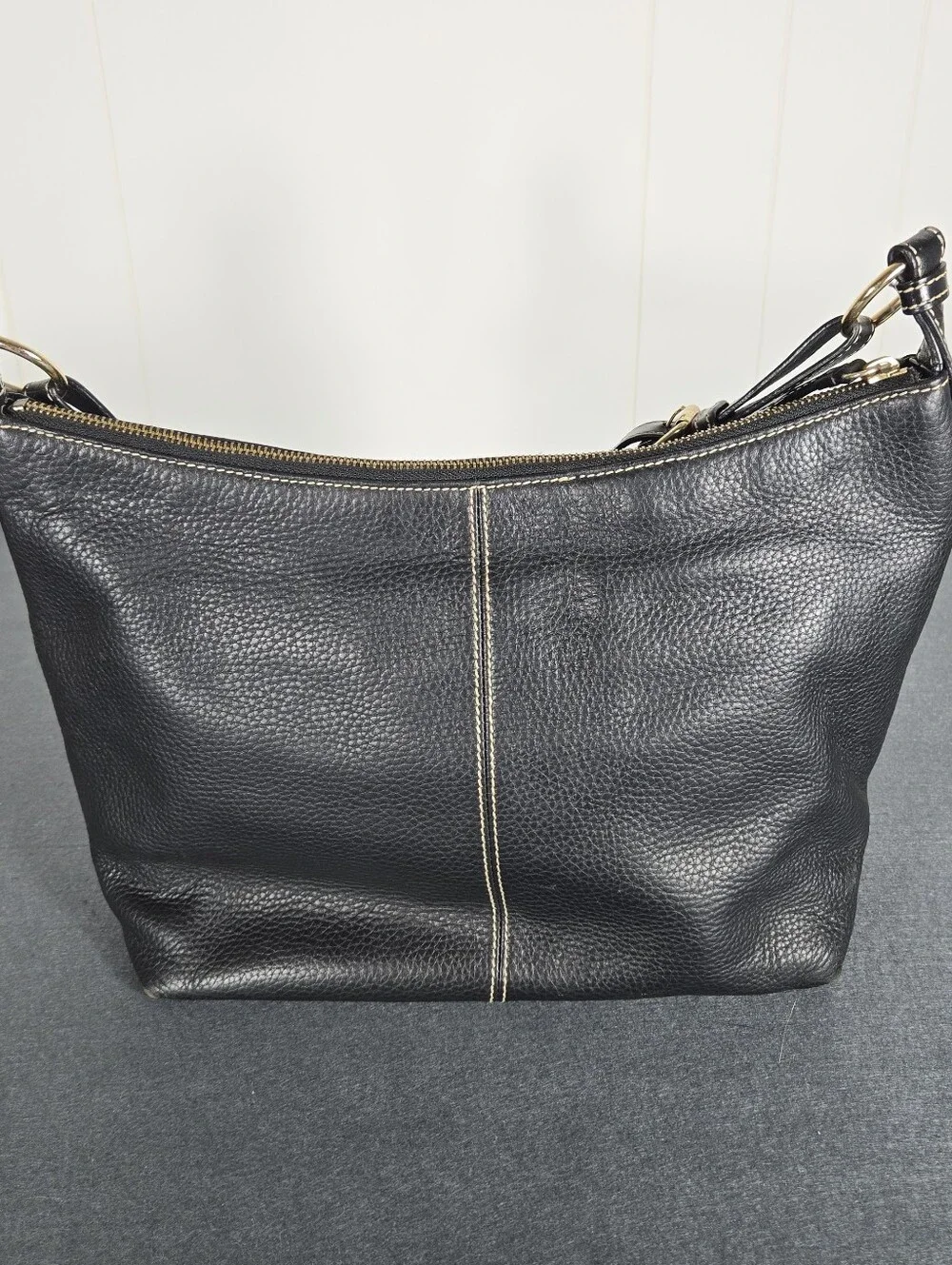 Dooney & Bourke classic black