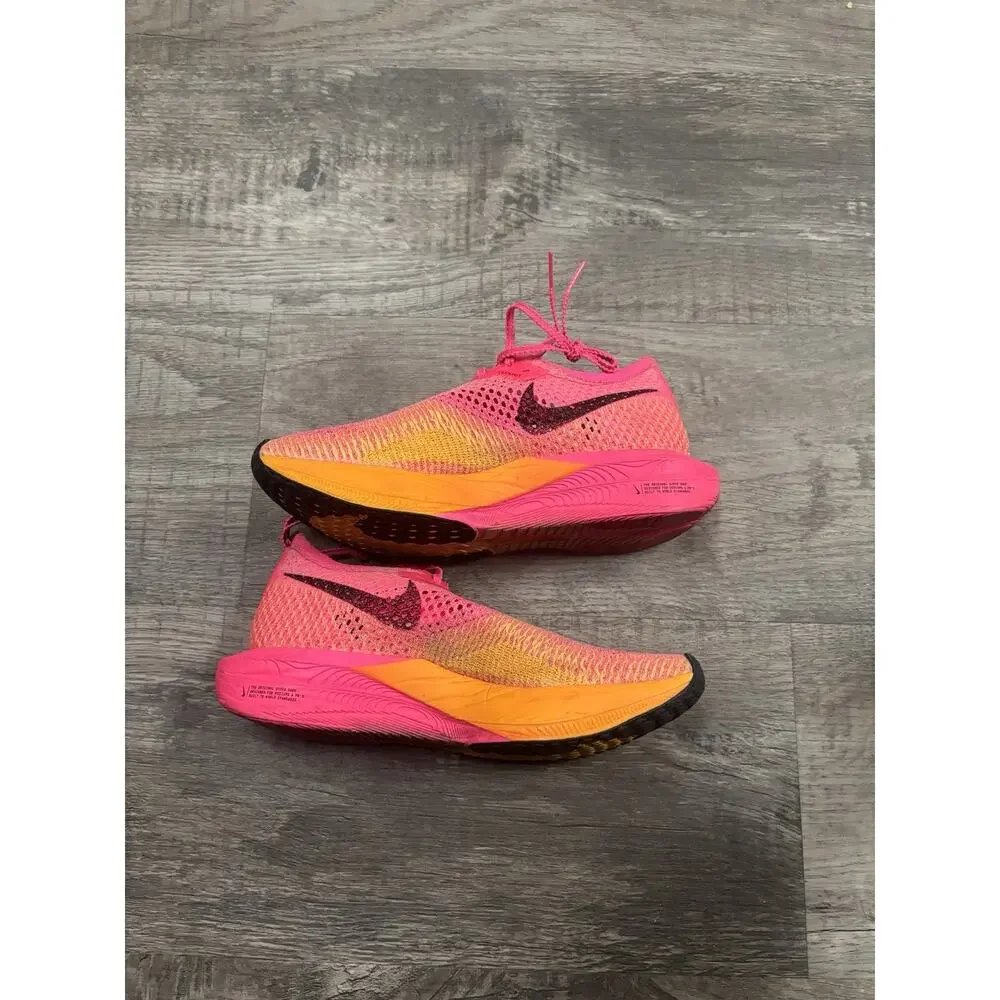 Size 7.5 - Nike ZoomX VaporFly Next% 3 Hyper Pink W