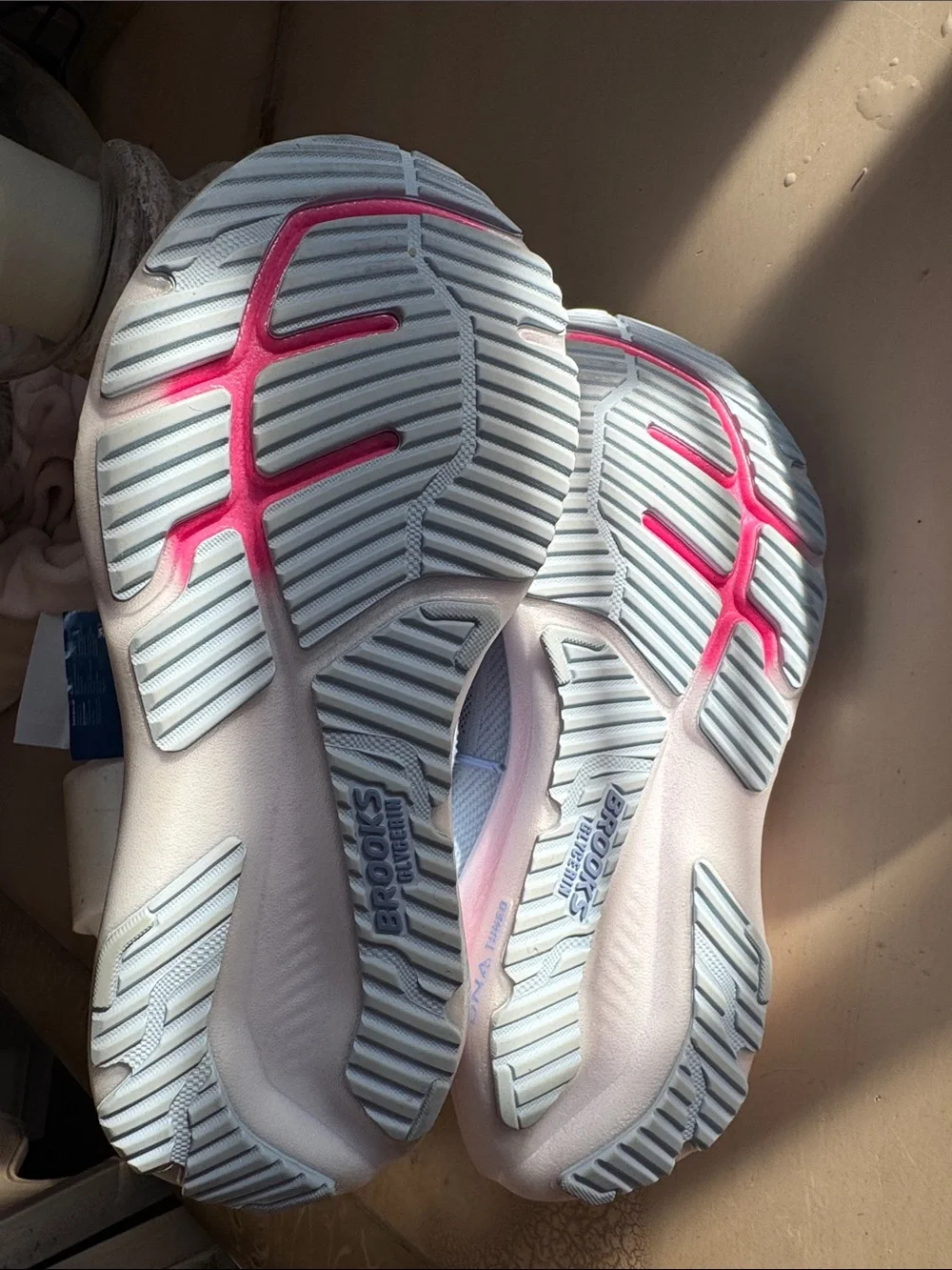 Brooks light breathable