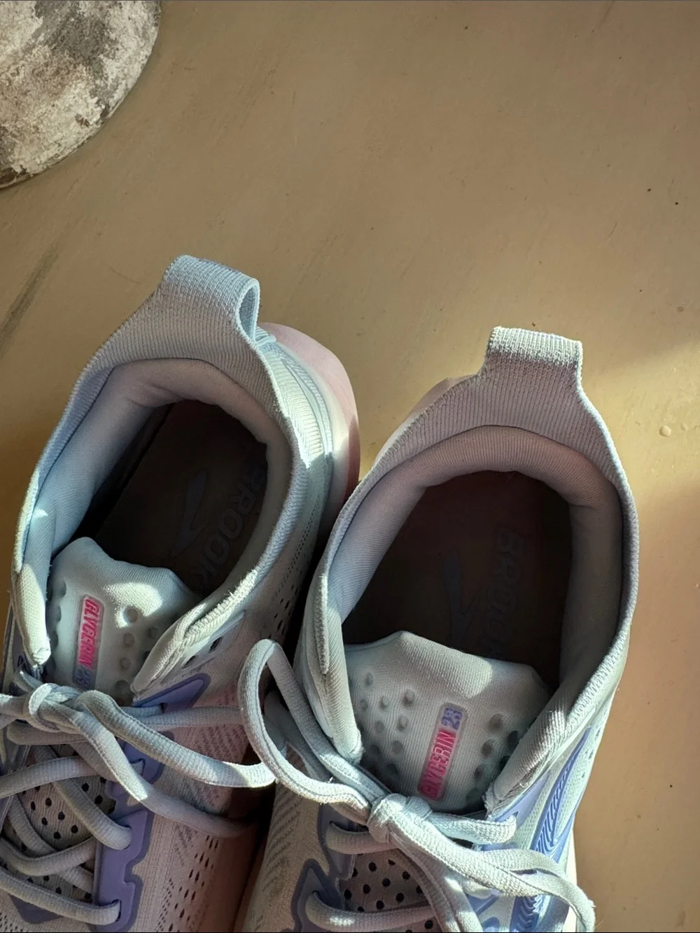 Brooks light breathable