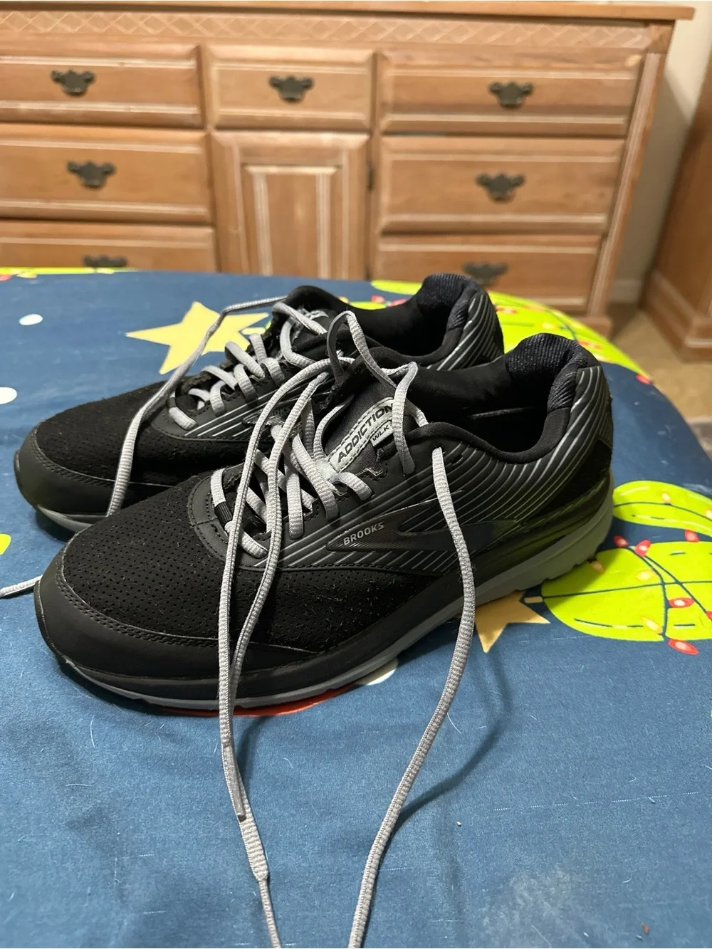 Brooks gently worn