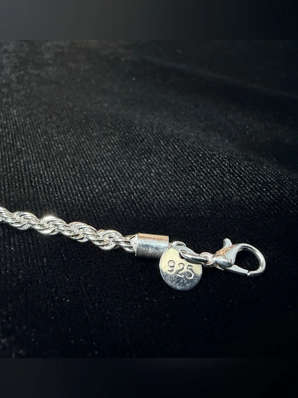 925 Stamped Sterling Silver Twisted Rope Bracelet  Lobster Clasp 8in 4MM. 8.3g