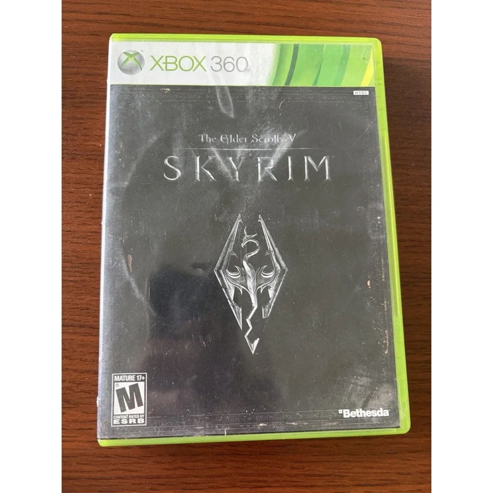The Elder Scrolls V: Skyrim - Xbox 360 Game With Box And Manual