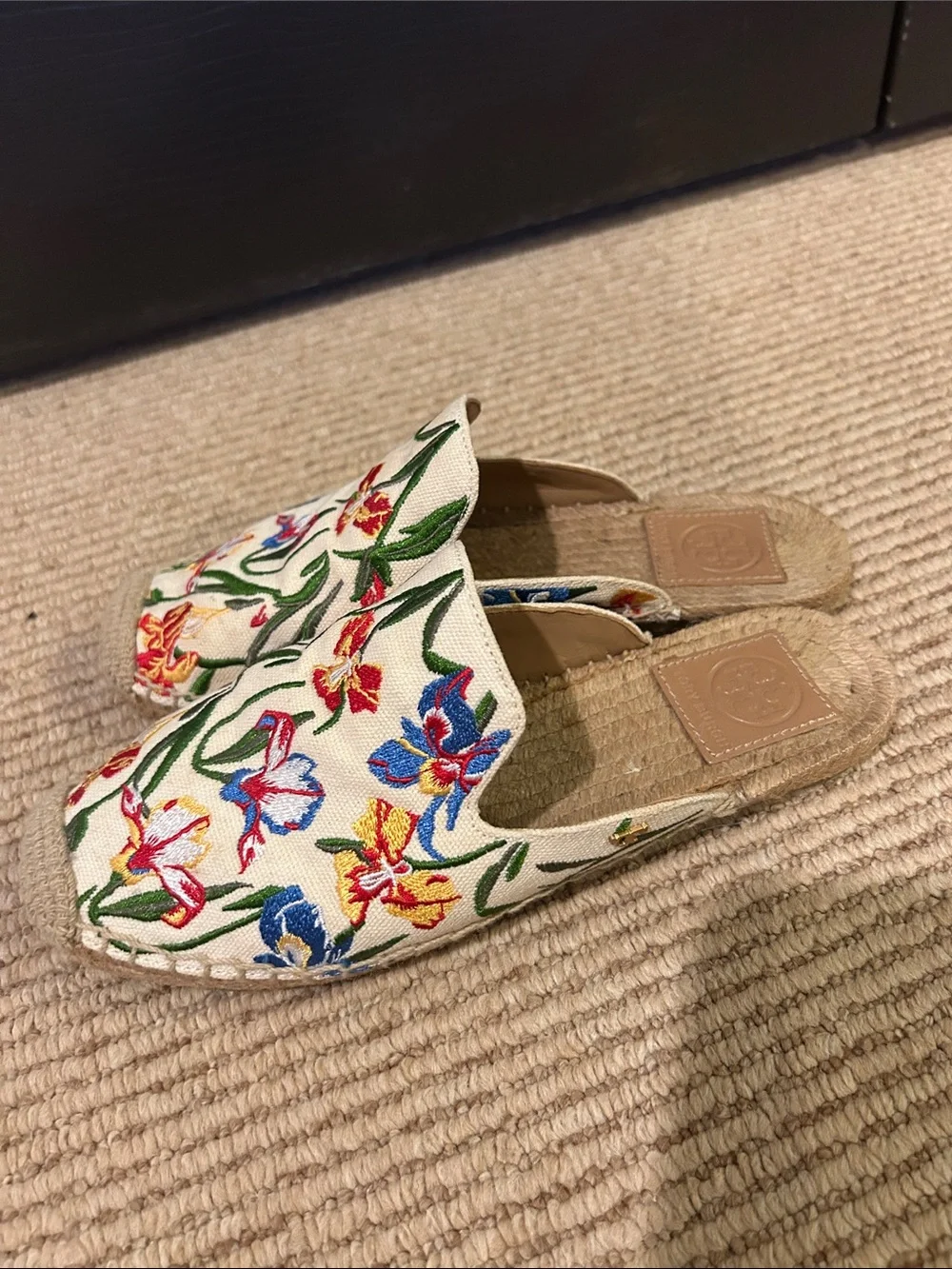 Tory Burch slip jute