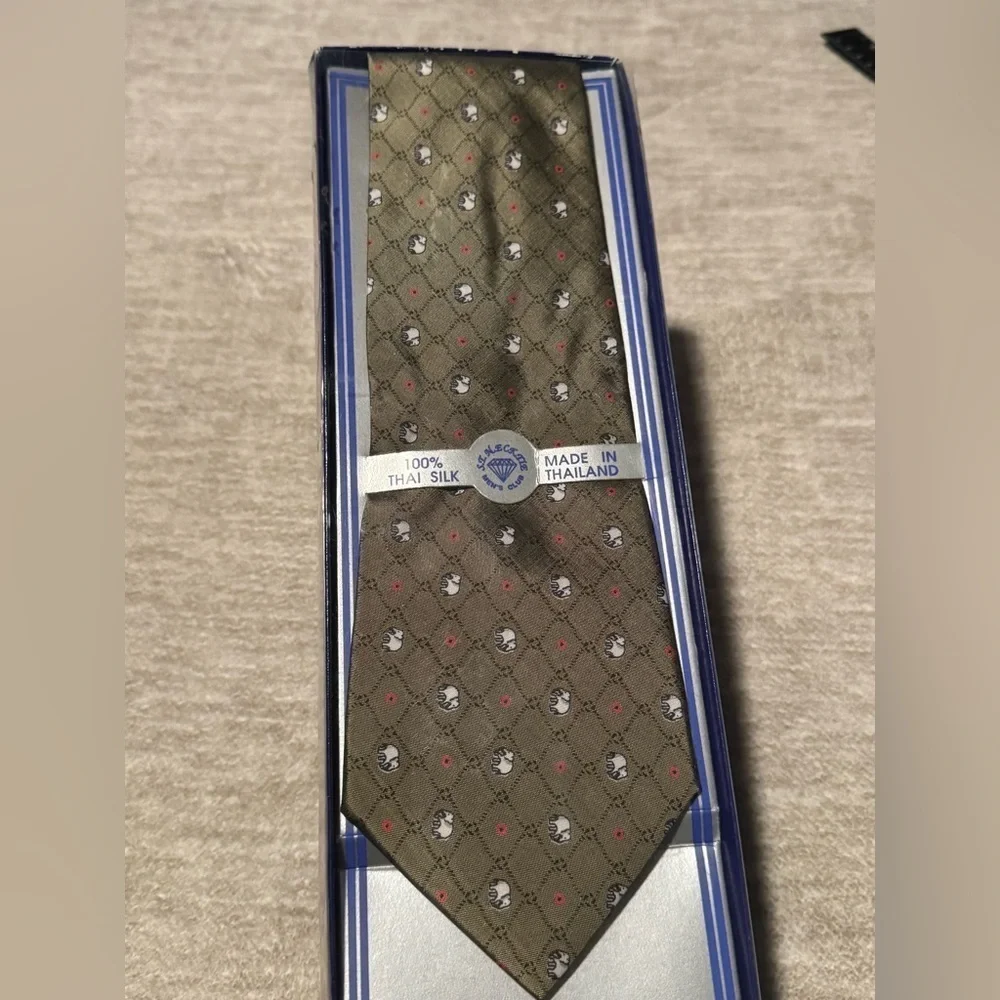 SI Mens club new si