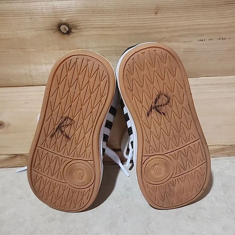 K-Swiss unisex rips preloved