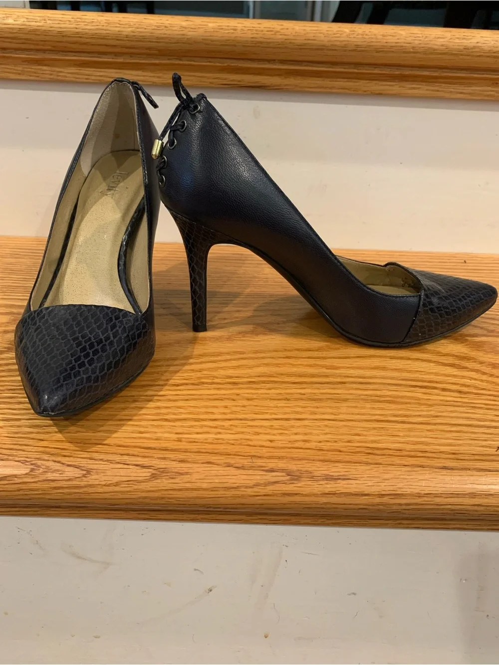Levity Jalone Navy Pointed Toe Pumps with Textured Cap