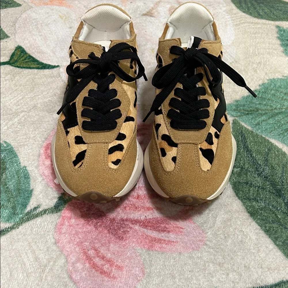 Steve Madden Tan and Black Leopard Women's Sneakers NWOT