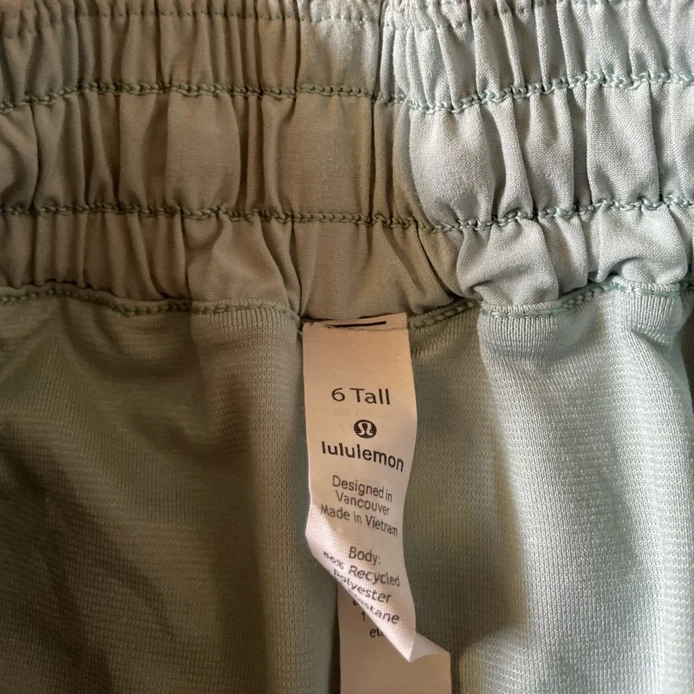 lululemon athletica light green