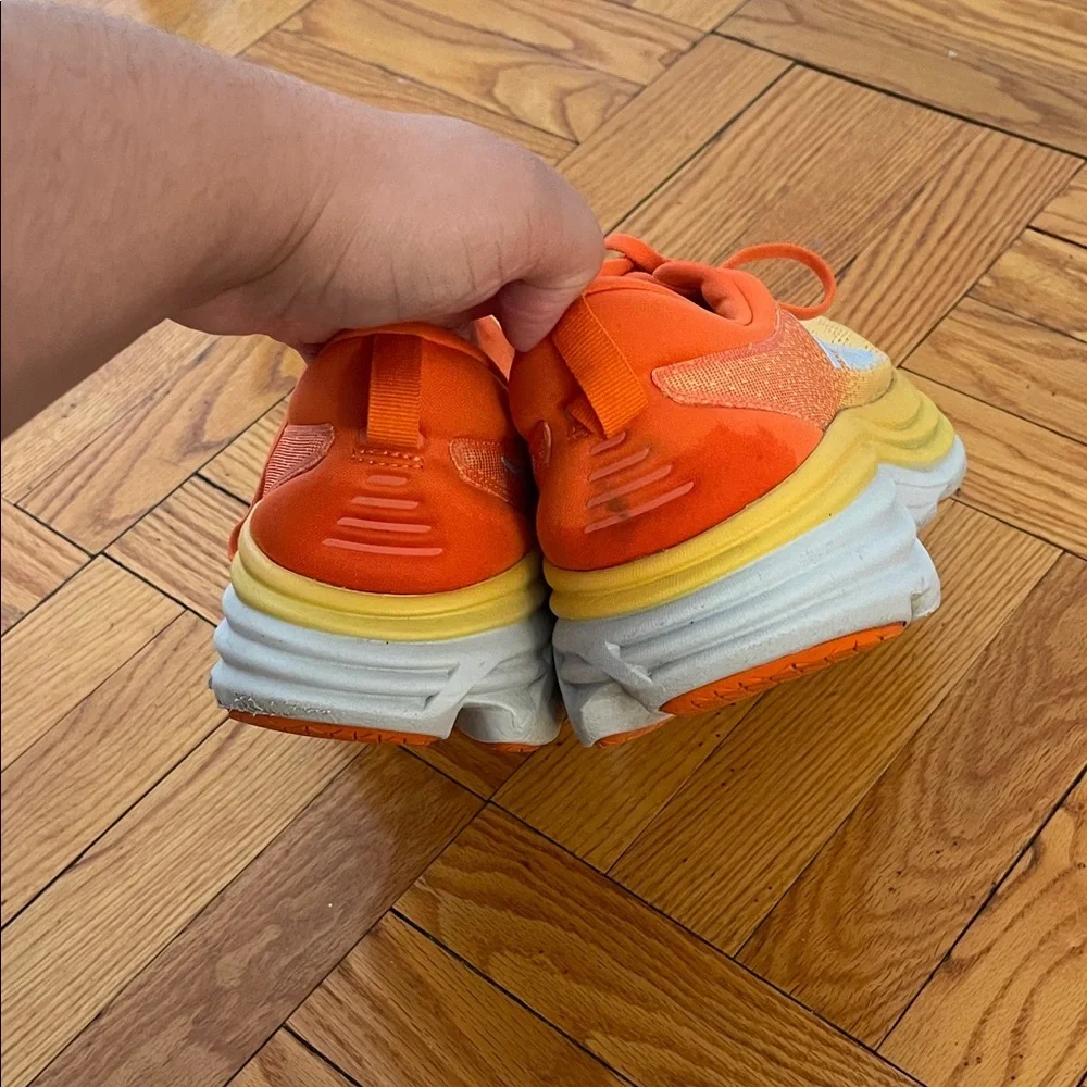 Hoka One One vibrant bondi
