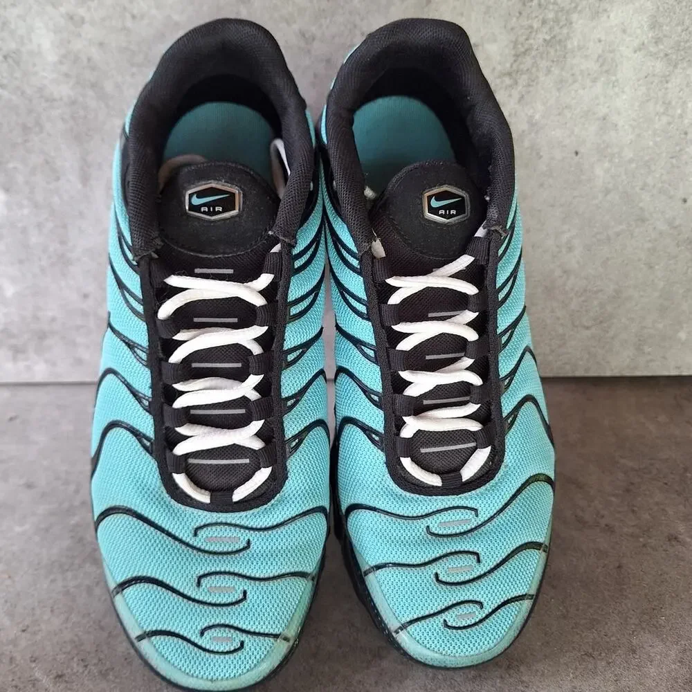 Nike questions max