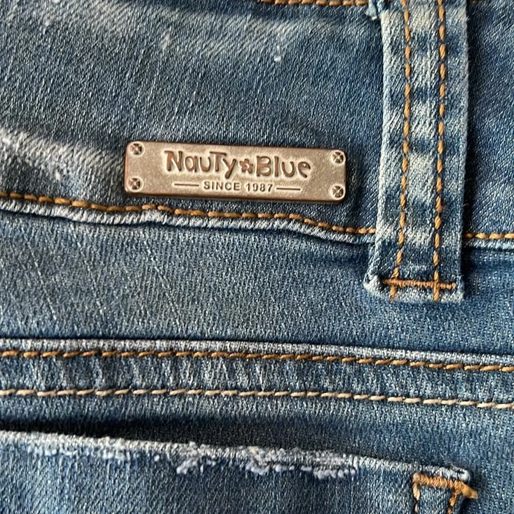 Nauty Blue nauty blue