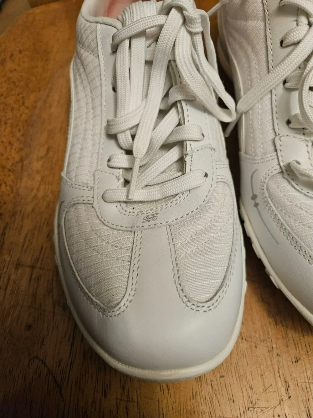 Skechers relaxed fit