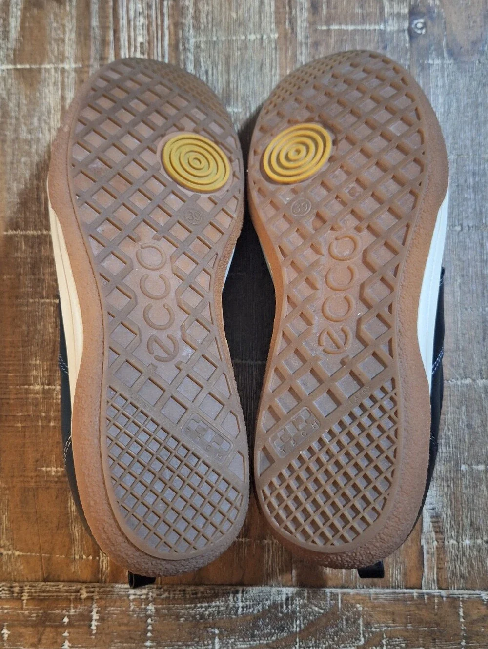 Ecco womens soft