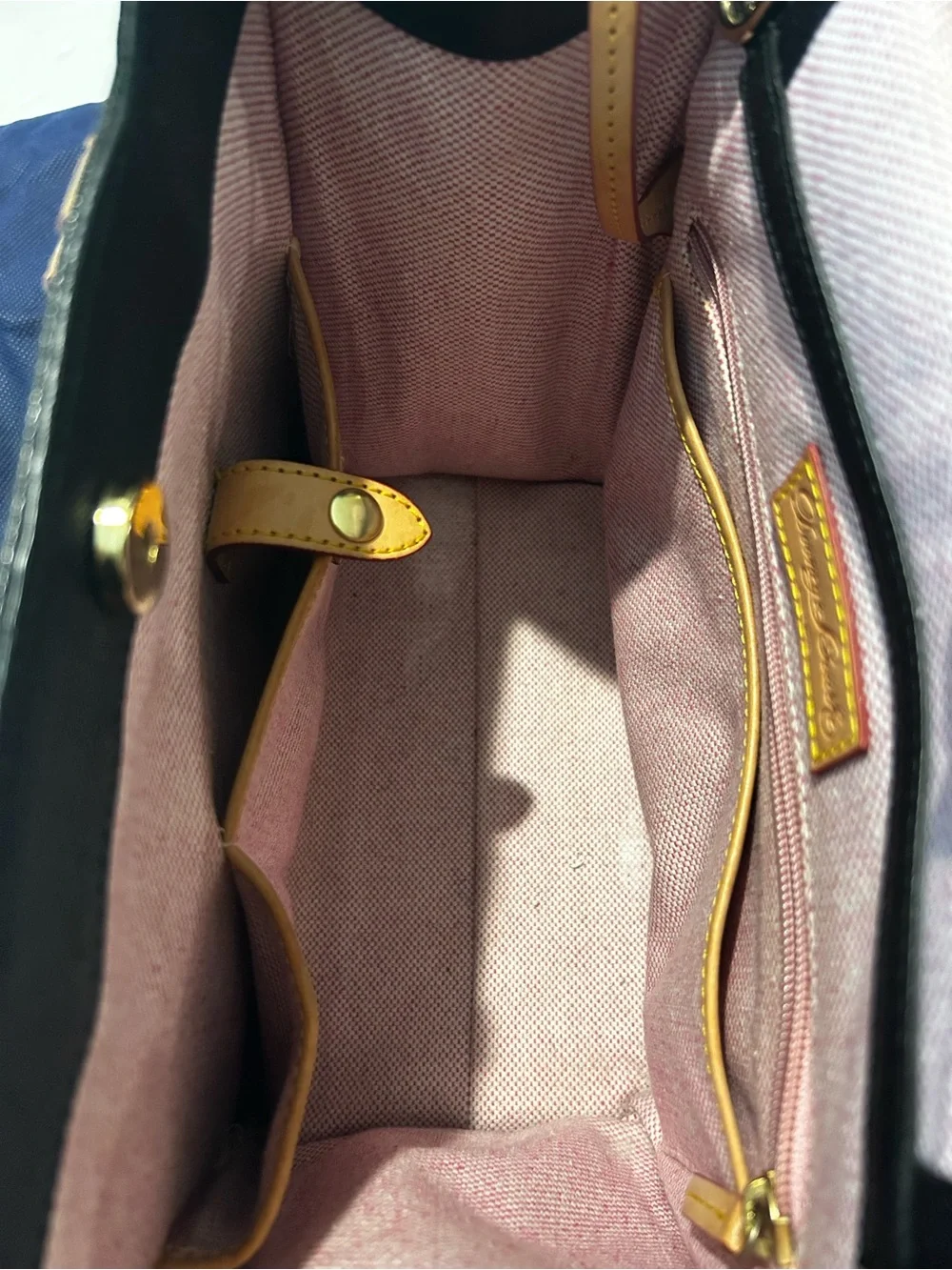 Dooney & Bourke classic leather