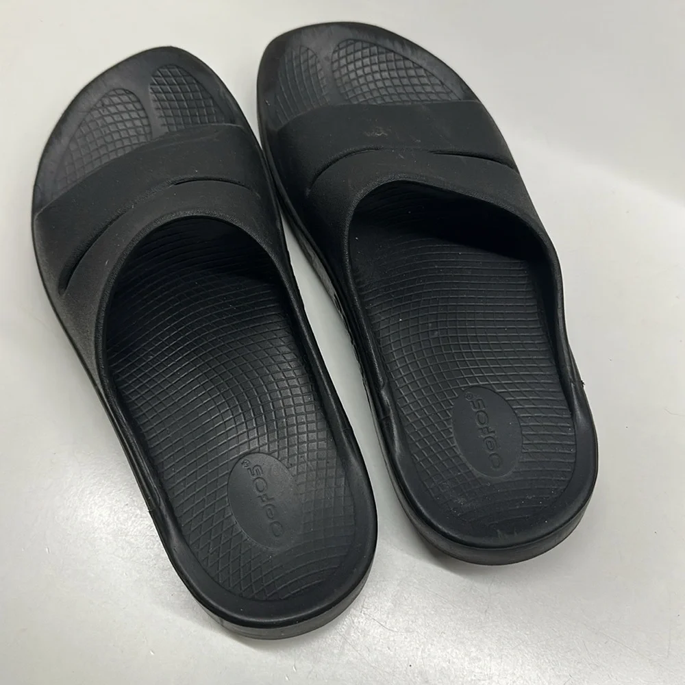 OOFOS ooahhh sandal