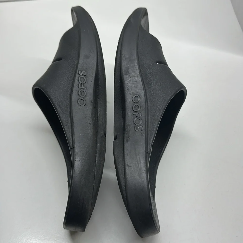 OOFOS ooahhh sandal