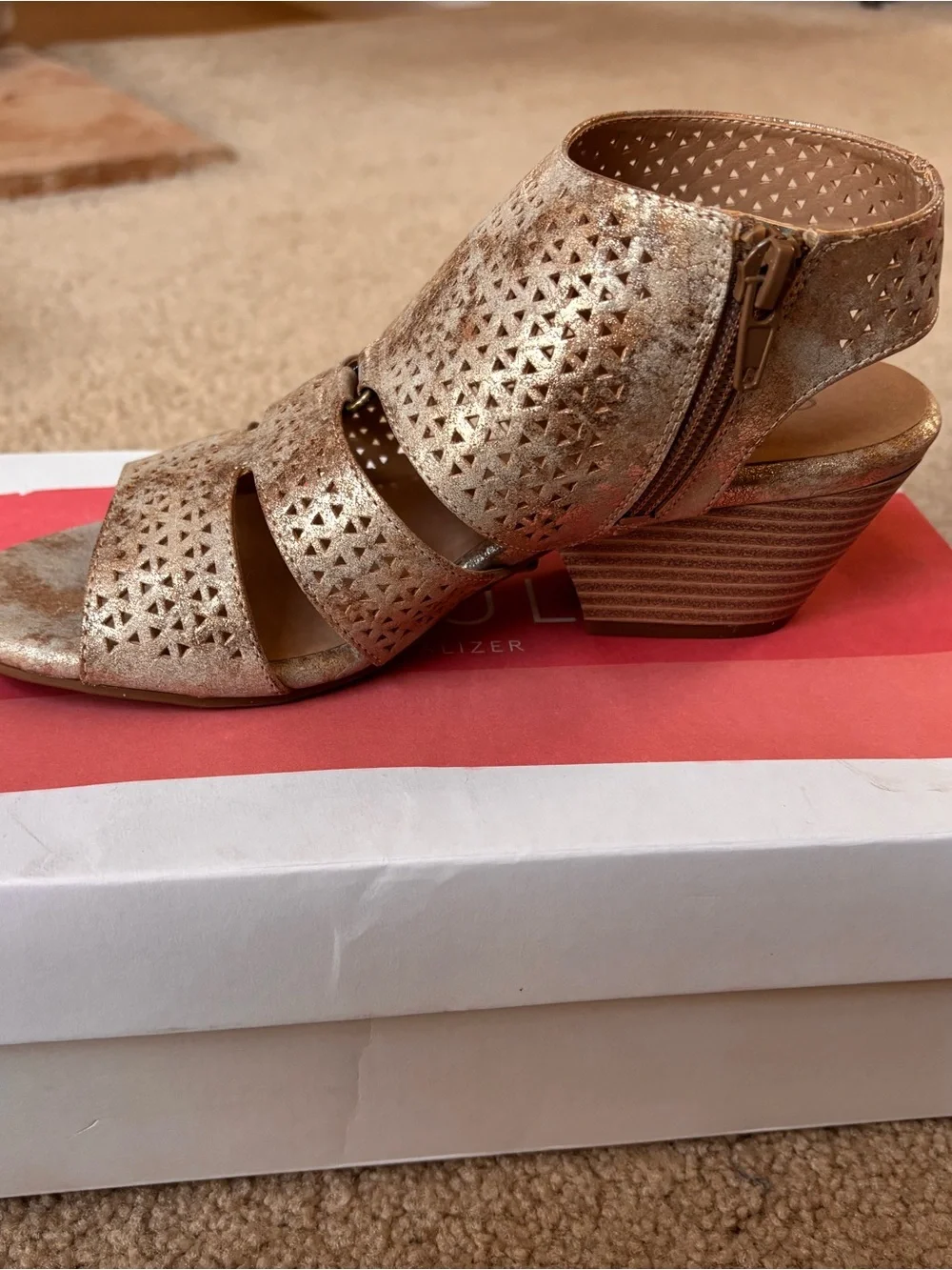 Natural Soul Metallic Rose Gold Laser-Cut Block Heel Sandal