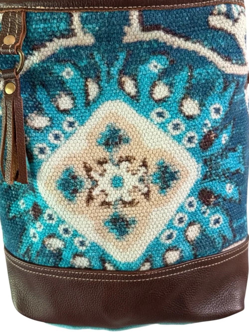 Myra Bag spirited canvas