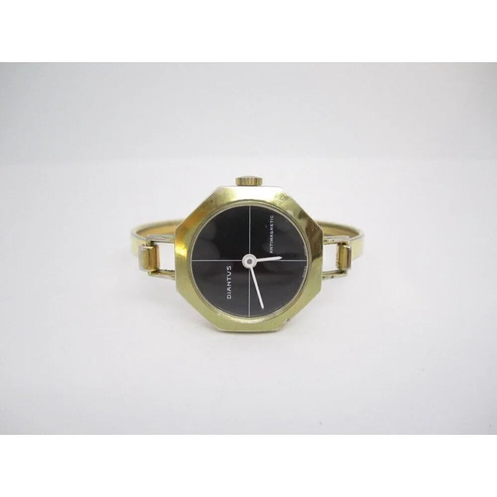 Diantus conditions lens