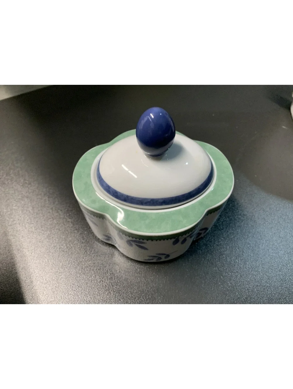 Villeroy & Boch hard find