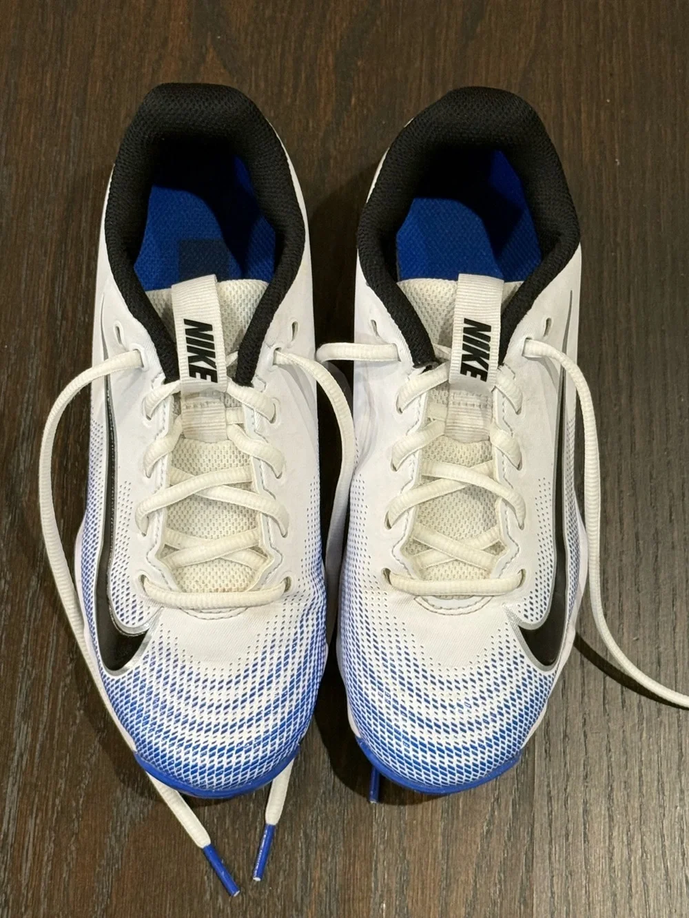 Nike color white
