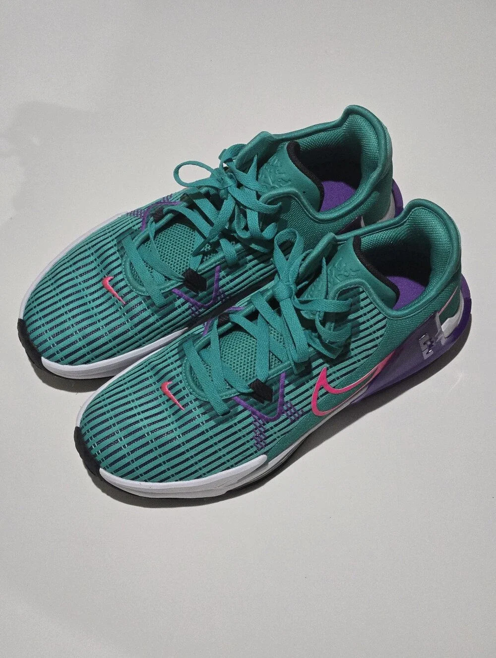 Nike LeBron Witness 6 'Emerald Berry Mens' Size 12 | Style Code: CZ4052-300