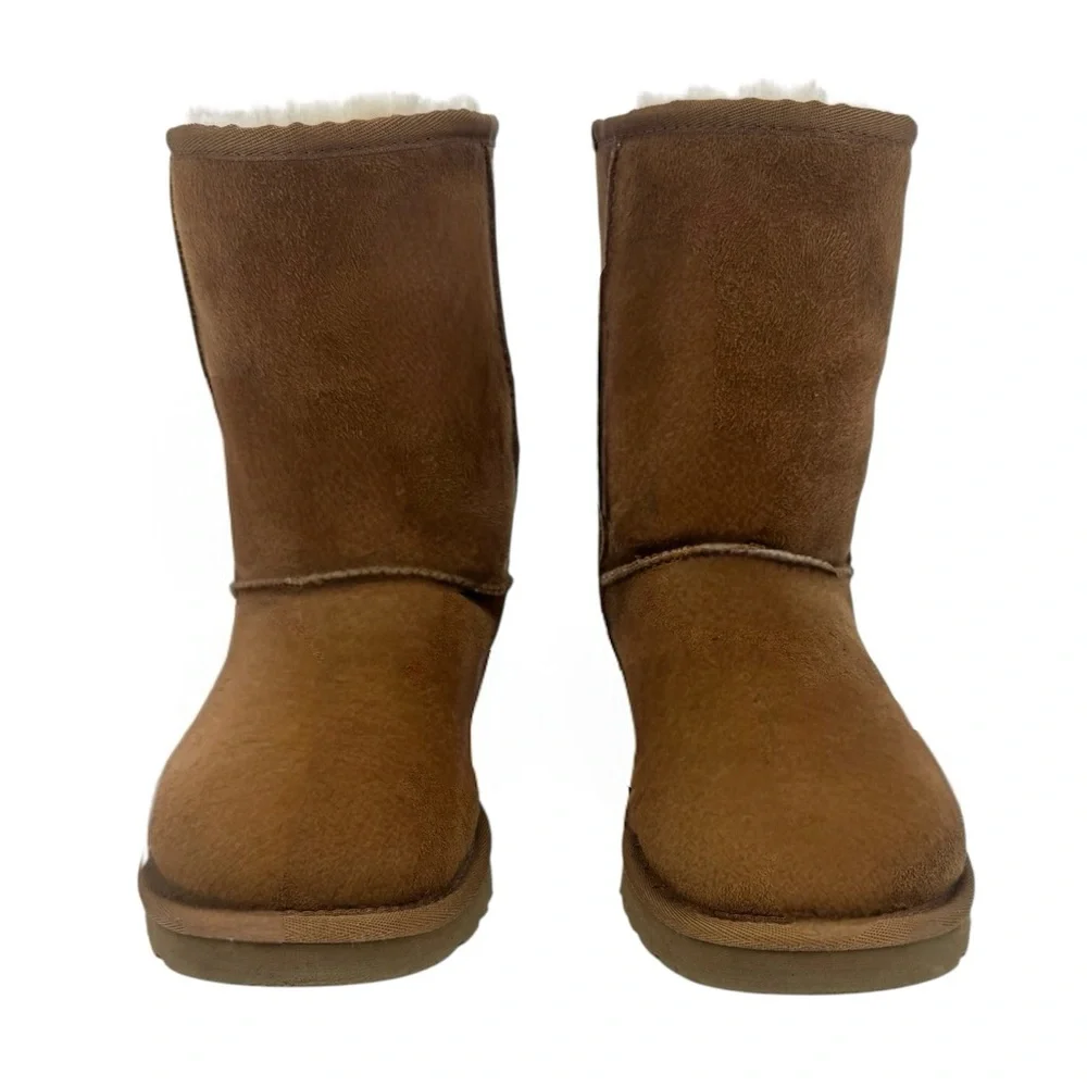 UGG classic short