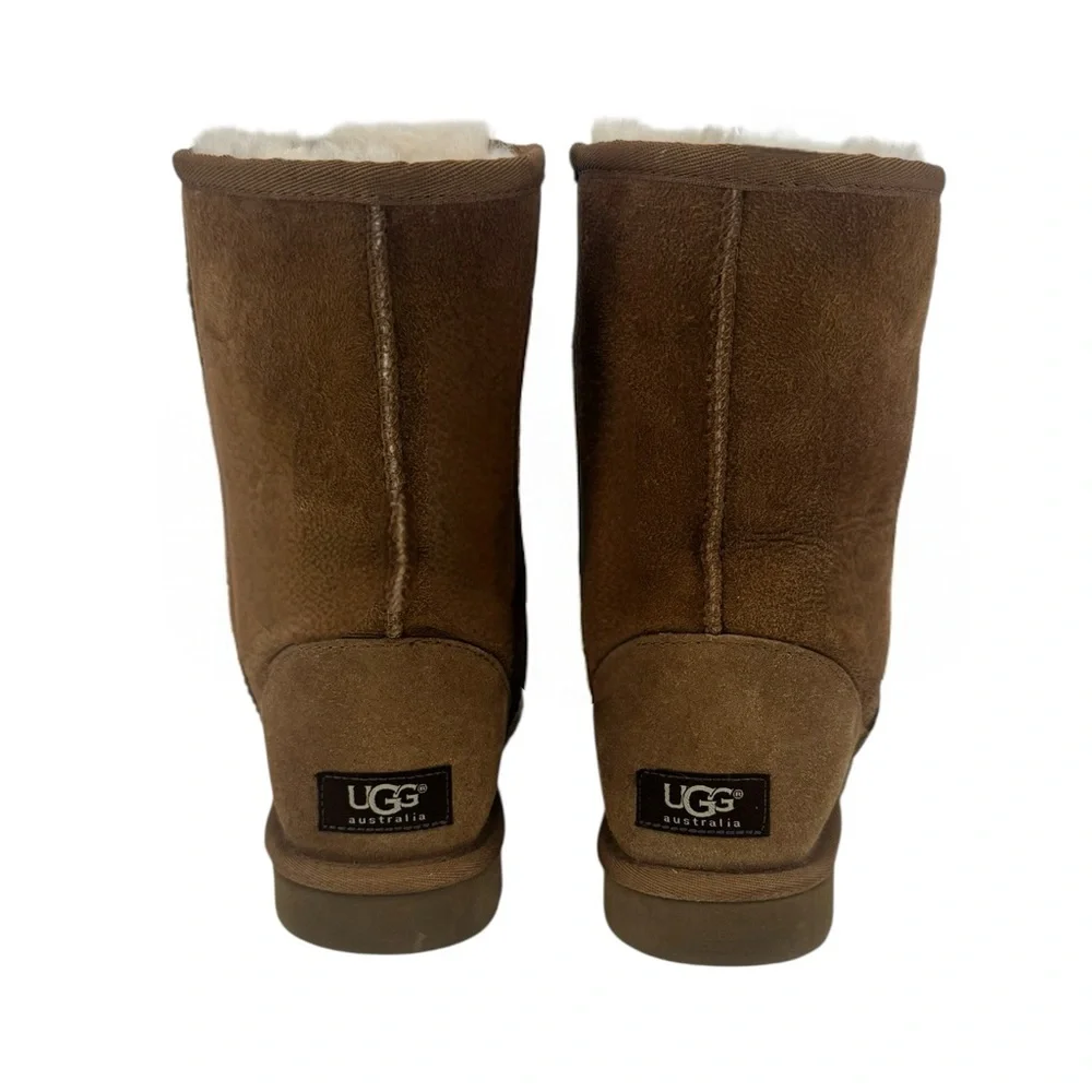 UGG classic short