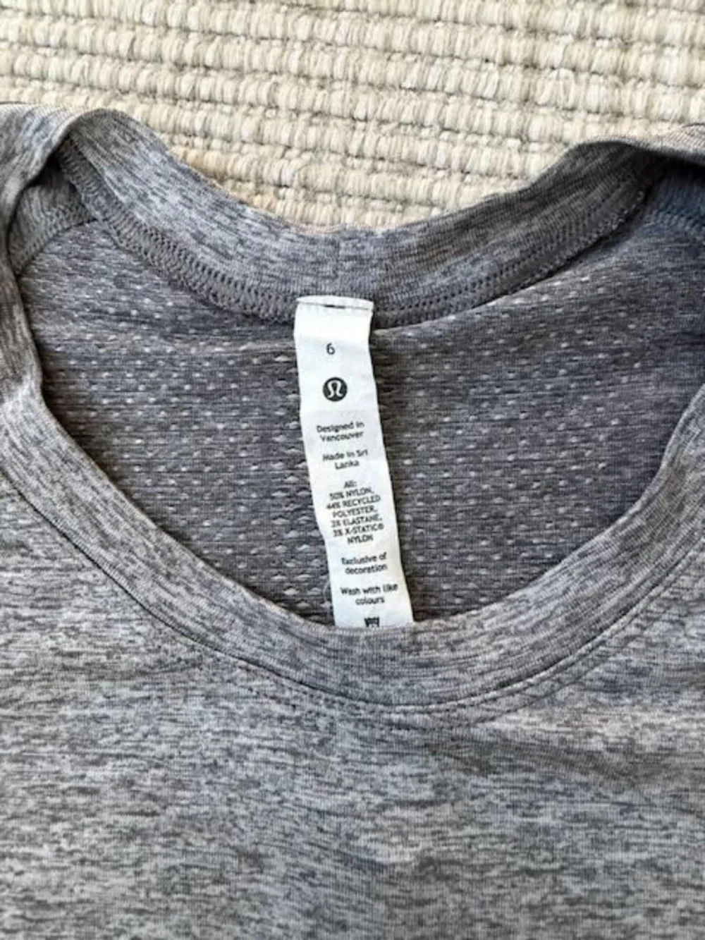 lululemon athletica excellent construction