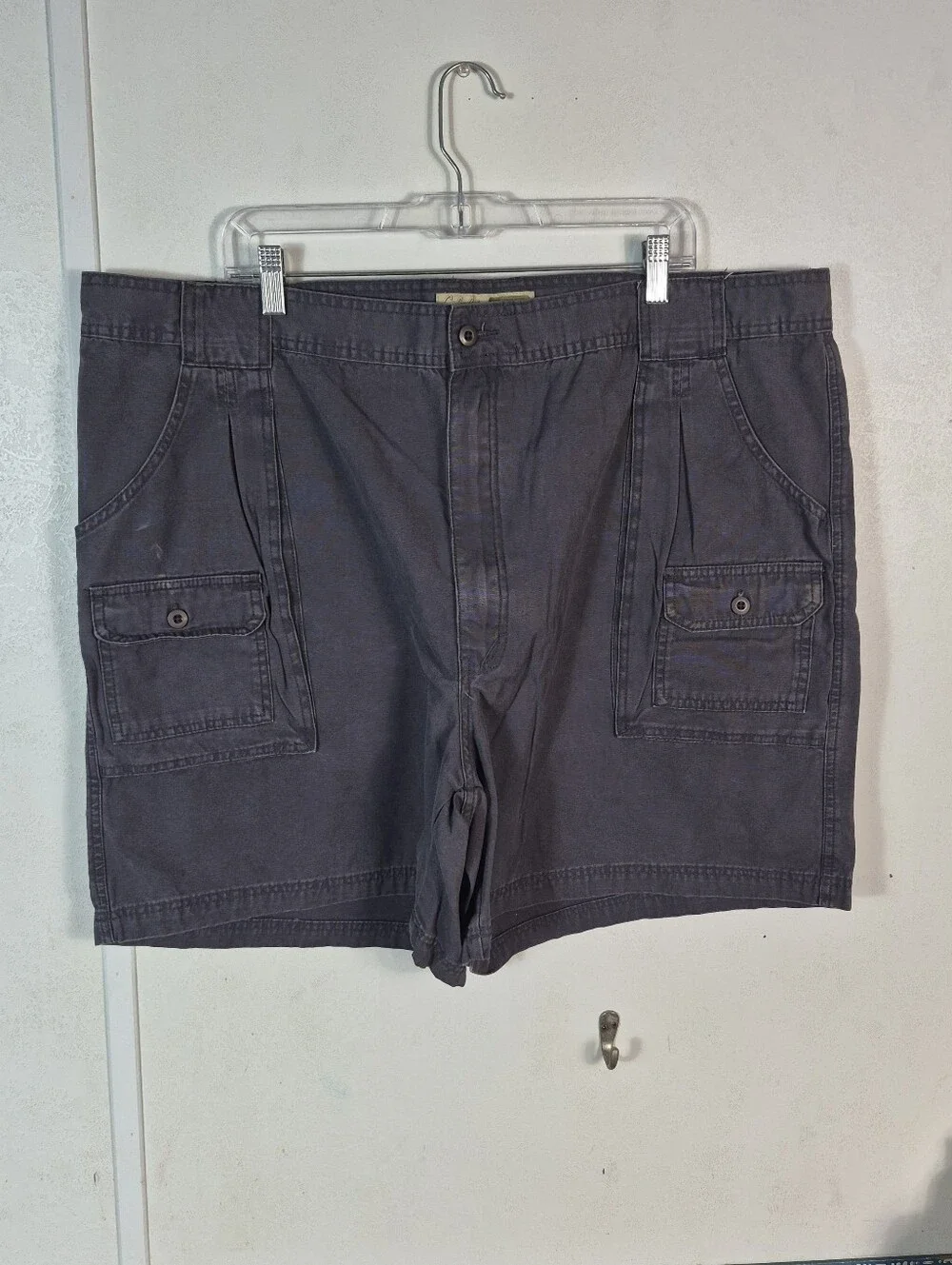 Cabela's Men's 7 Pocket Hiker Cargo Shorts Gray Size 46