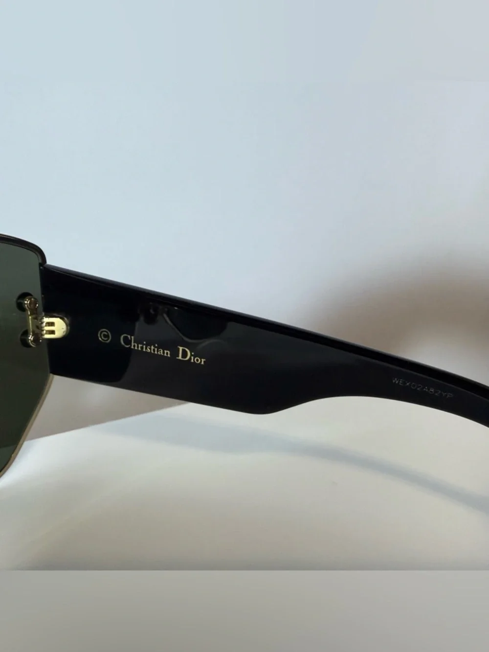 Dior bold shield