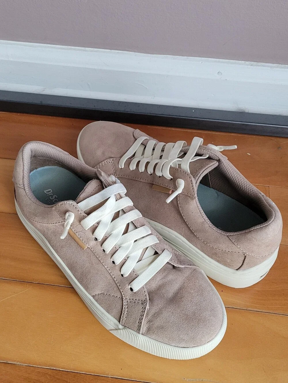 Dr. Scholl's Women's 7M Time Off Go Sneakers Toasted Taupe Suede Platform Style