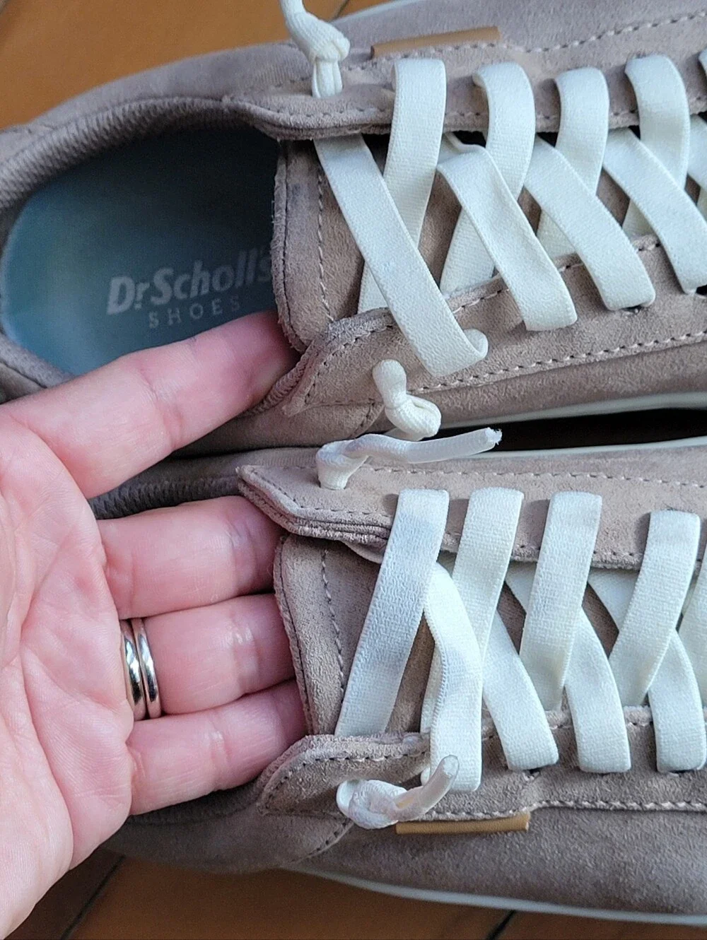 Dr. Scholl's Women's 7M Time Off Go Sneakers Toasted Taupe Suede Platform Style