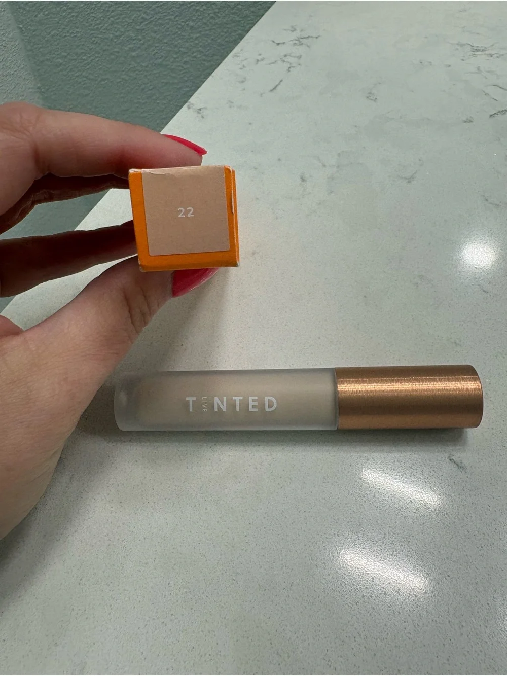 Live Tinted Concealer 22 - New