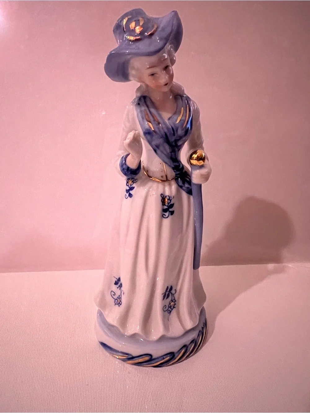 N/A elegant porcelain