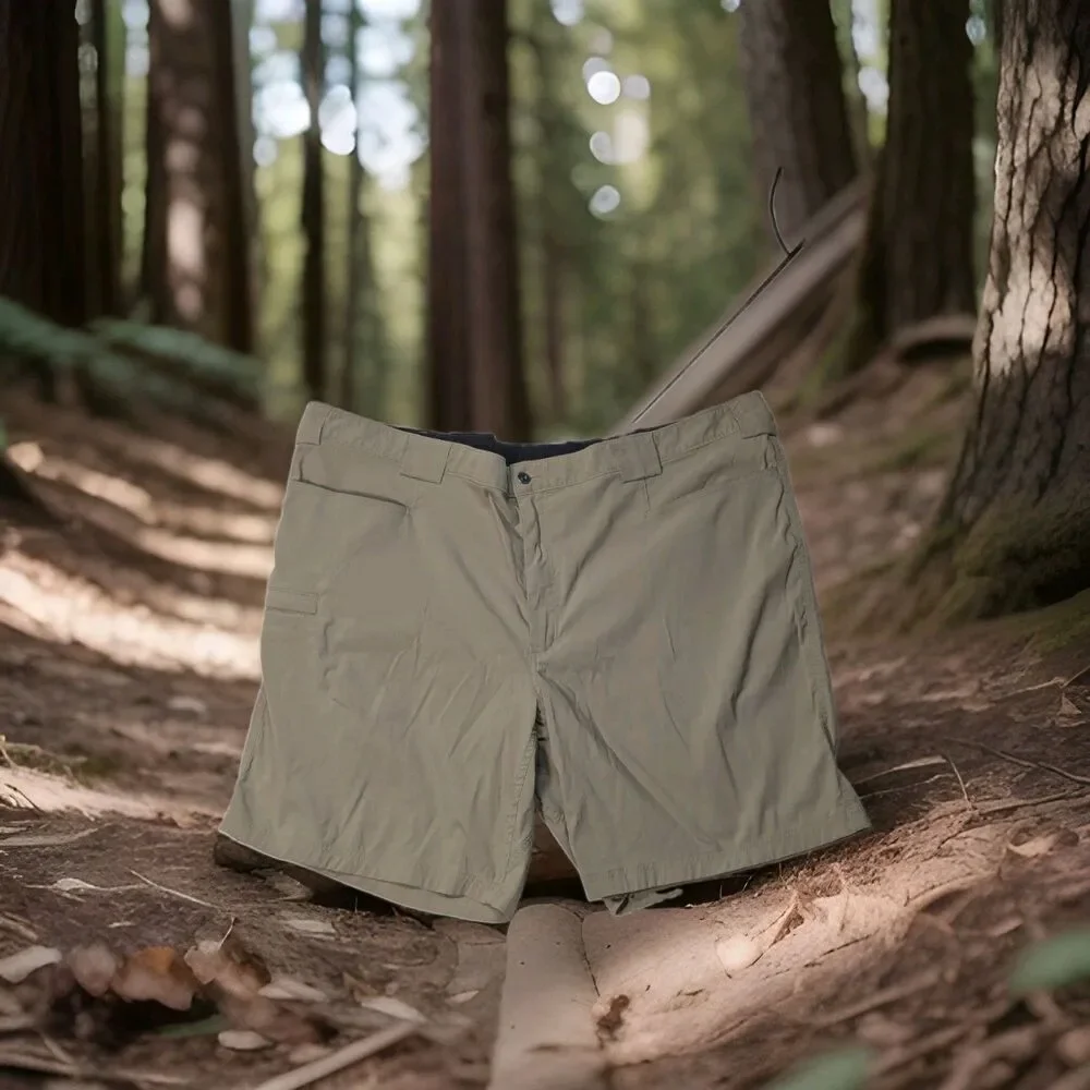 Duluth Trading Shorts Men’s 3XL Brown Zippered Cargo Work Short Hiking