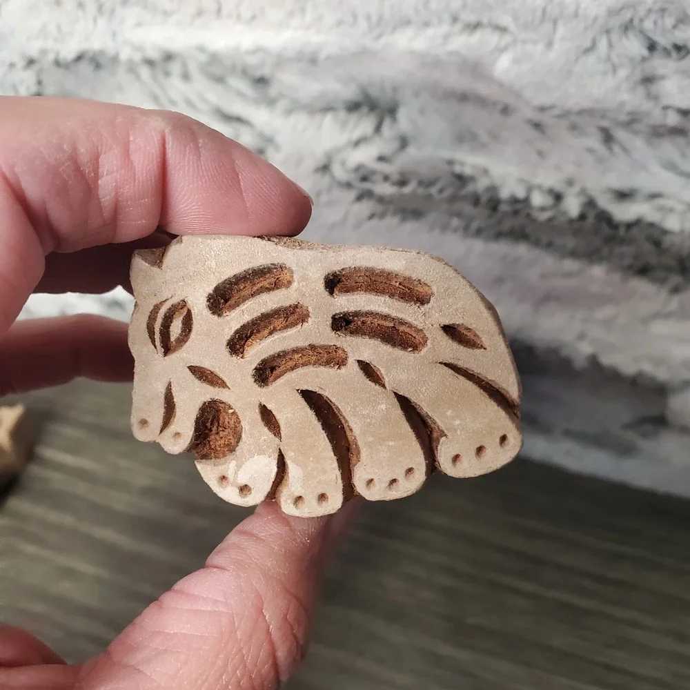 N/A lot carved