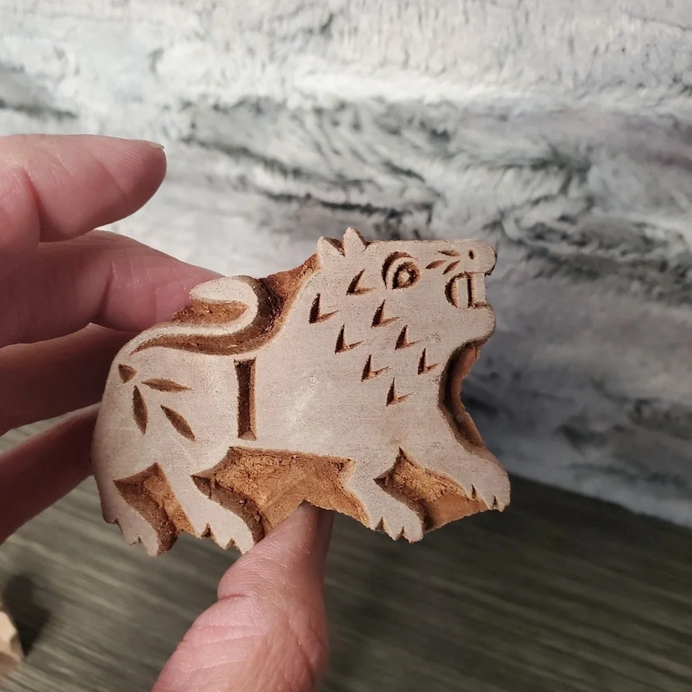 N/A lot carved