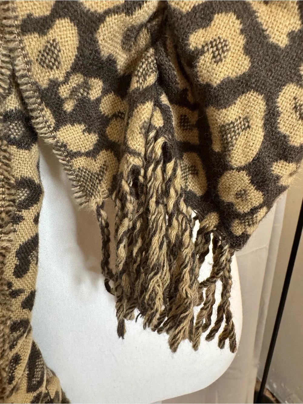 Unbranded soft knit