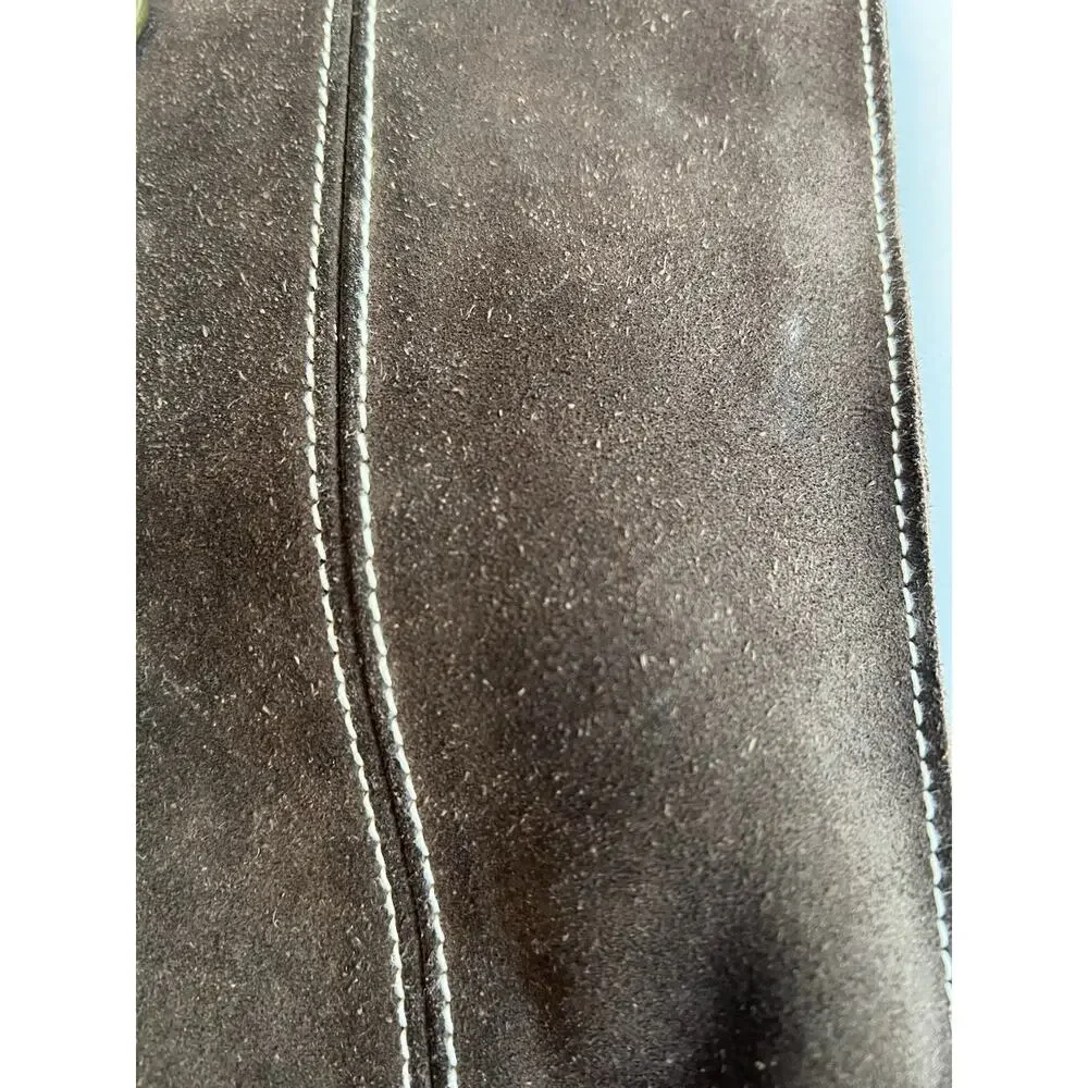 GAP suede has