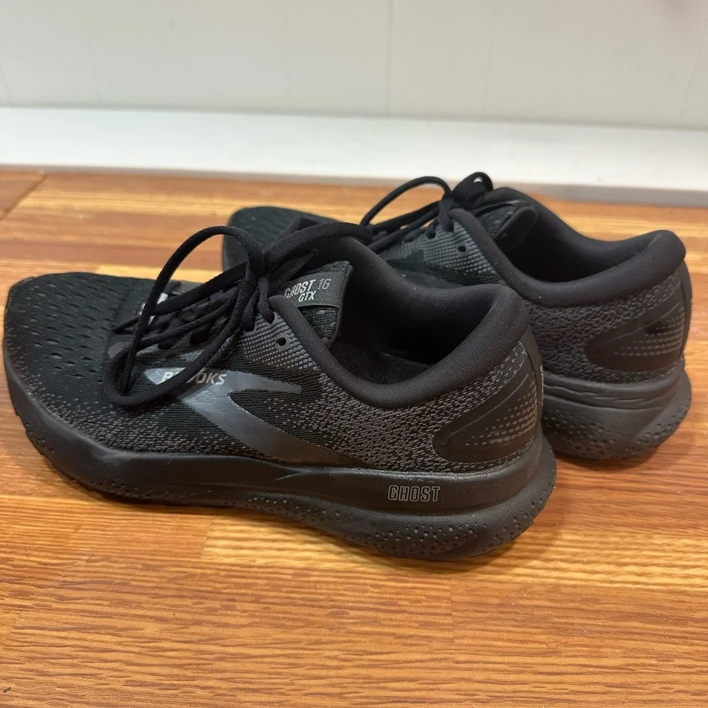 Brooks ghost 16