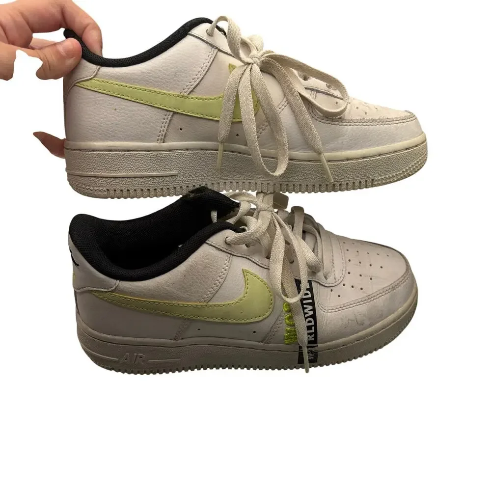 Nike Air Sneakers 4 White Classic Athletic Casual Low Top Shoes White Green Prep