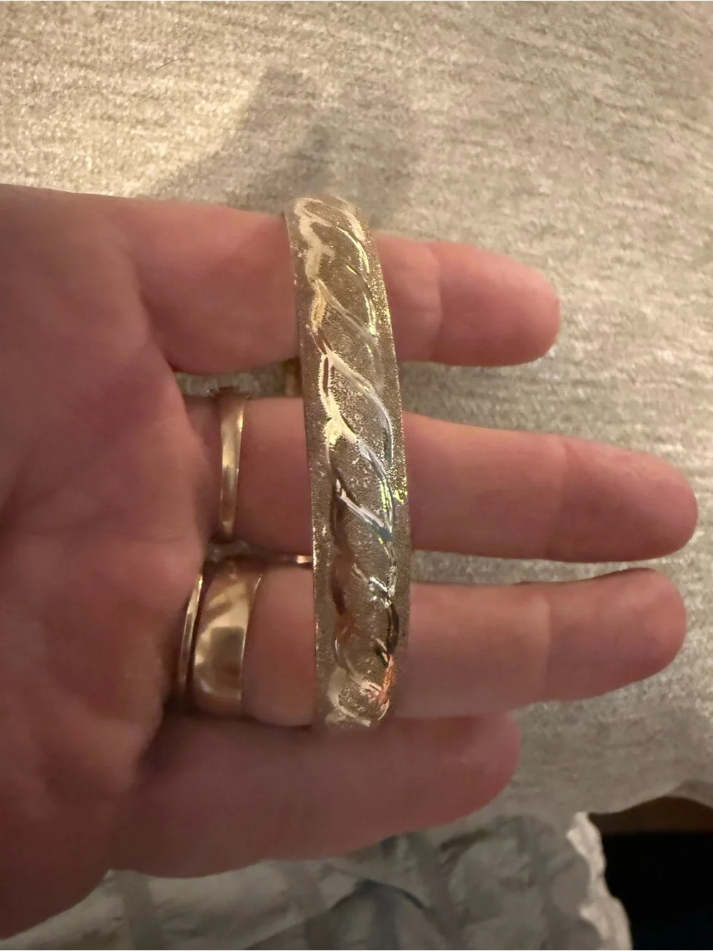 N/A shiny silver